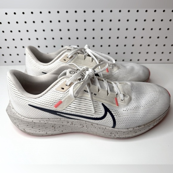 Nike Air Zoom Pegasus 40 White Obsidian Men's Size 12 Activewear Workout Running - Picture 2 of 15